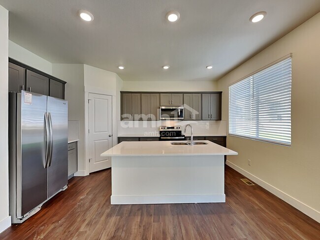 Building Photo - 3970 Wyedale Way