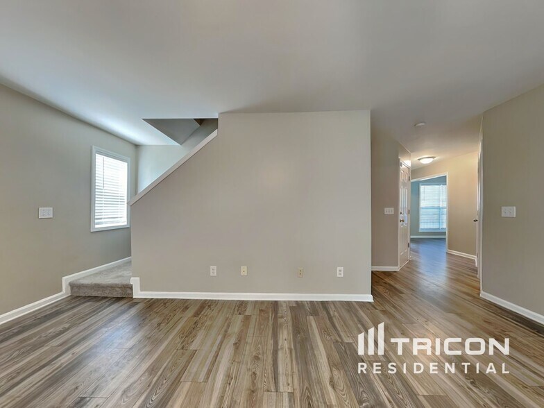 Building Photo - 3100 Wrenwood Ct