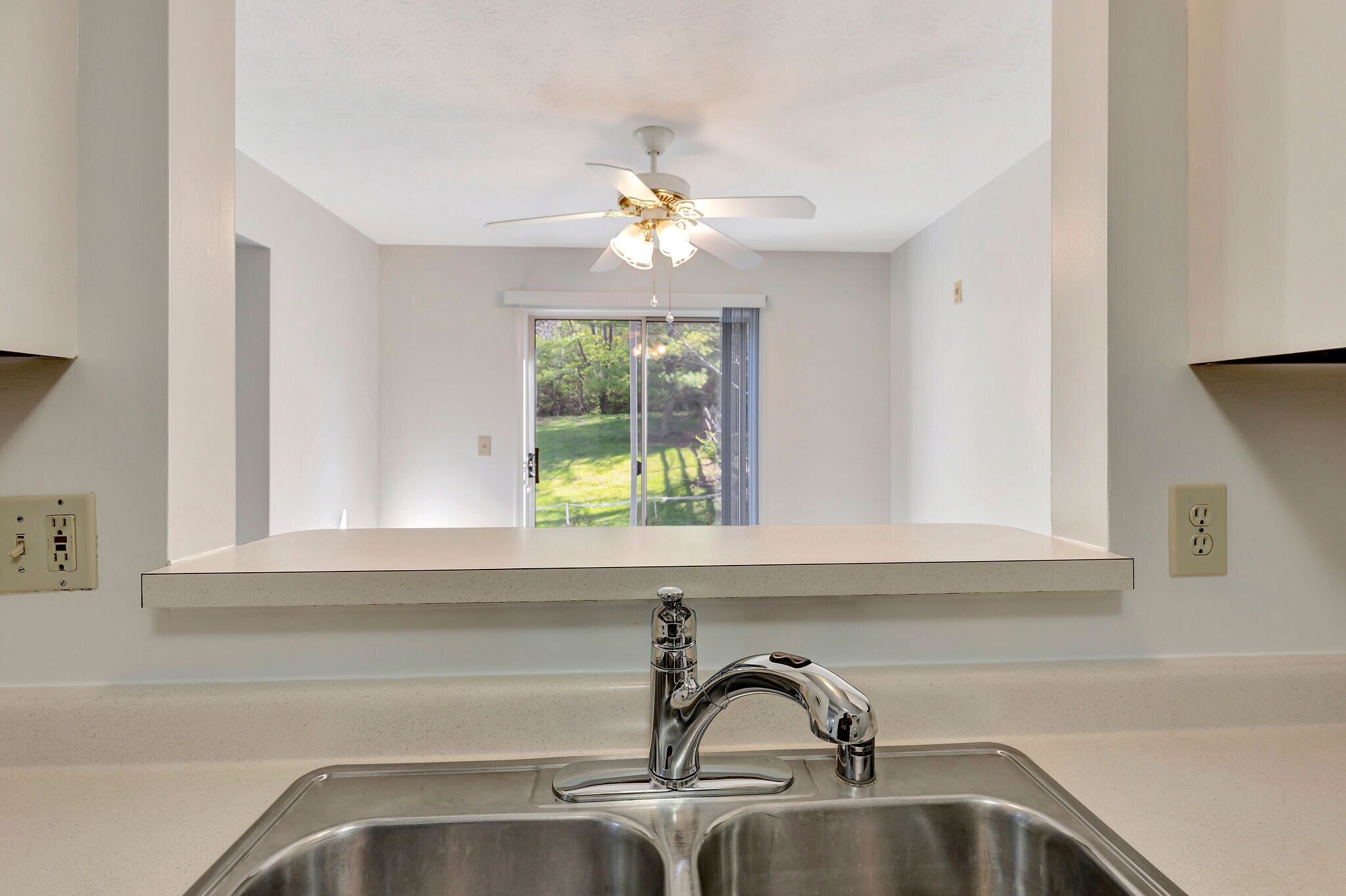 Building Photo - 206 Glenwood Ave