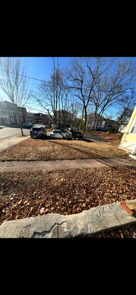 Building Photo - 12 Webster St