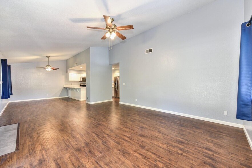 Building Photo - 7965 Arcade Lake Ln