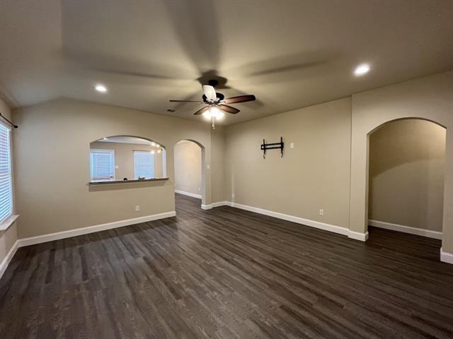 Building Photo - 1052 Decker Dr