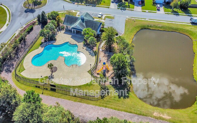 Building Photo - 133 Pine View Crossing