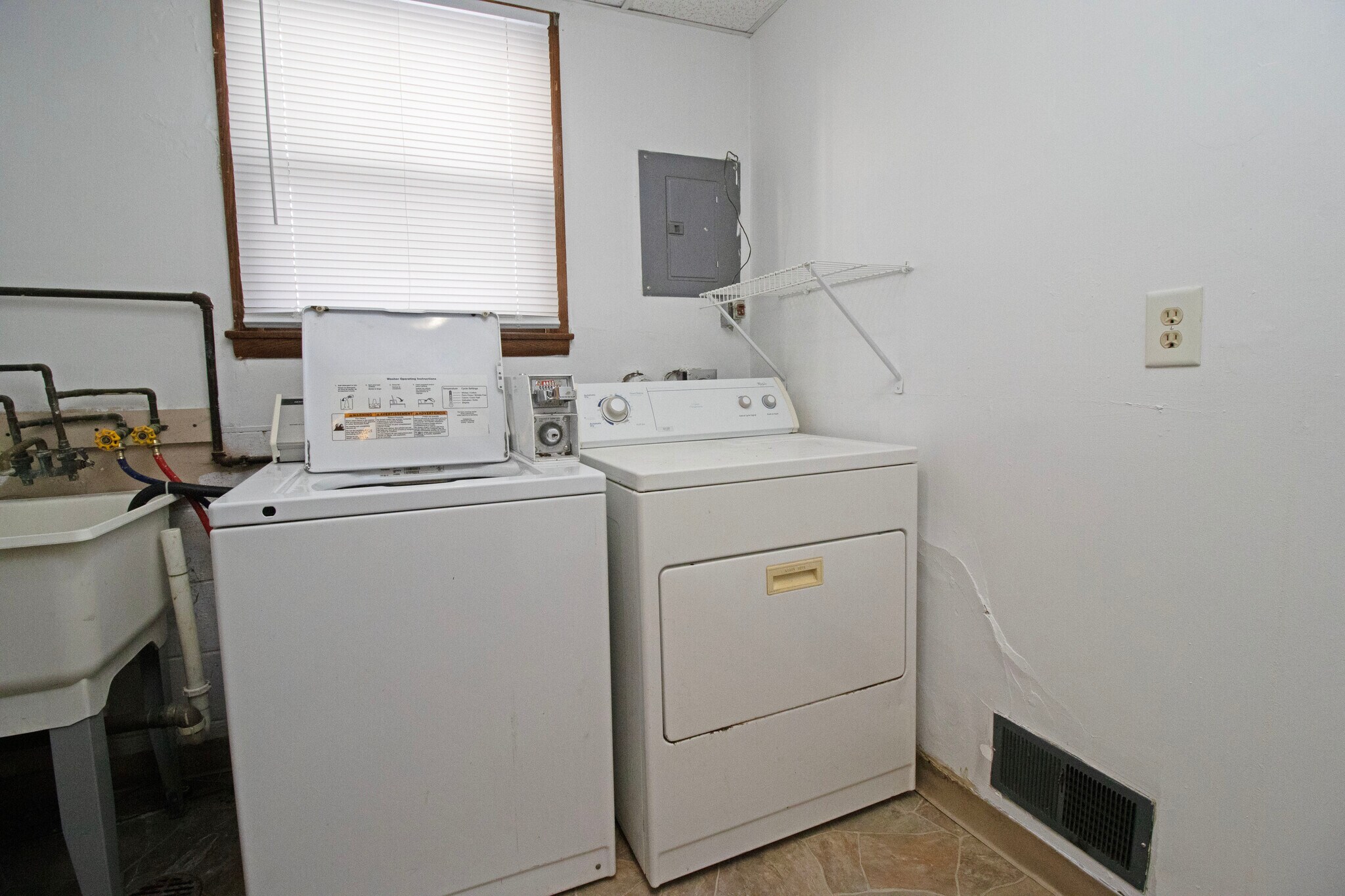 Building Photo - 1126 13th St S