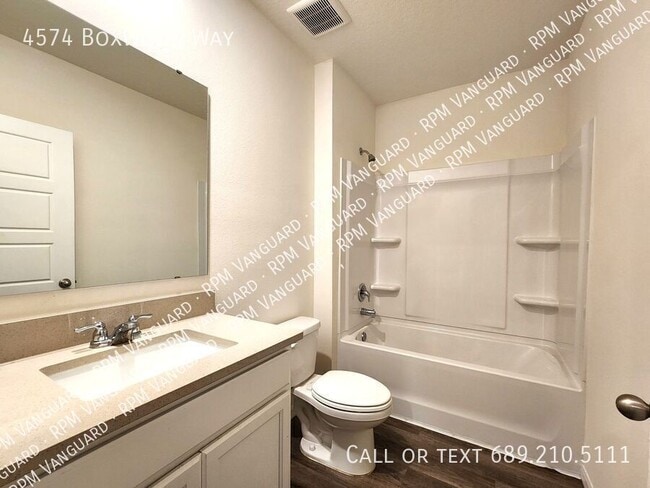 Building Photo - 4574 Boxwood Wy