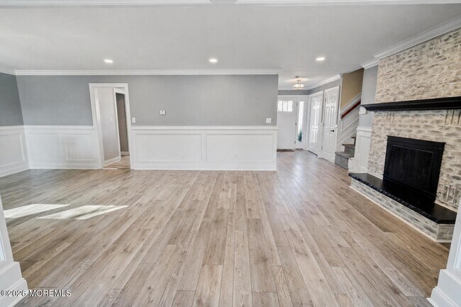 Building Photo - 437 Adamston Rd
