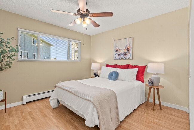 Building Photo - 7309 W Hampden Ave