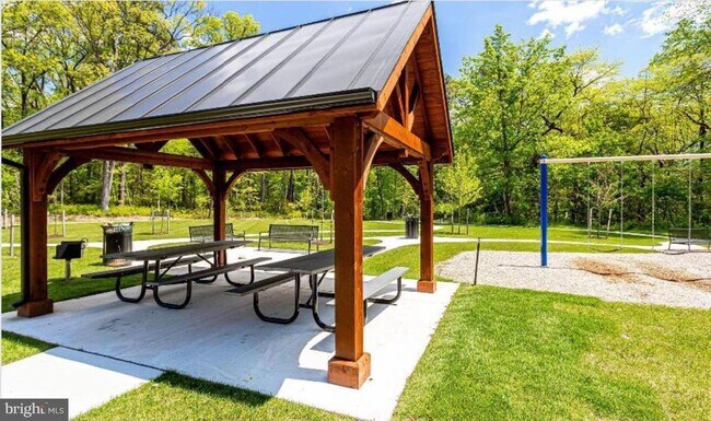 Building Photo - 8311 Amber Beacon Cir