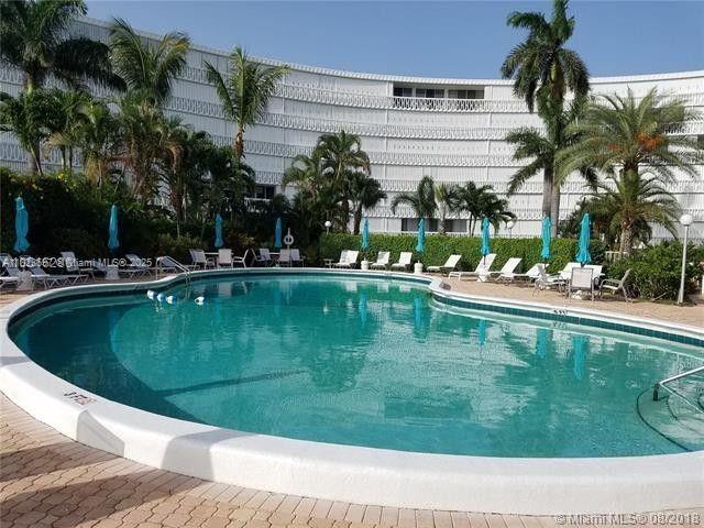 Building Photo - 2505 S Ocean Blvd