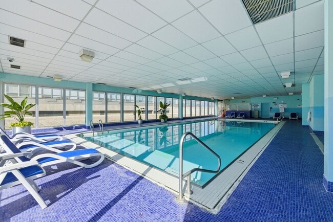 Building Photo - 4800 S Chicago Beach Dr