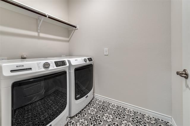 Building Photo - 9813 Autumn Leaves Ln