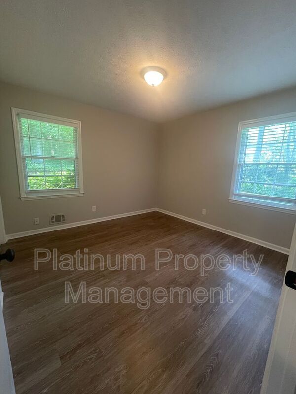 Building Photo - 224 Cold Creek Dr