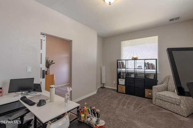 Building Photo - 305 Del Palmar