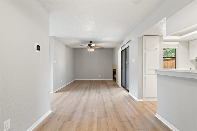 Building Photo - 7635 Guadalupe St