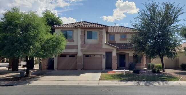 Primary Photo - Stunning Estates at the Spectrum!