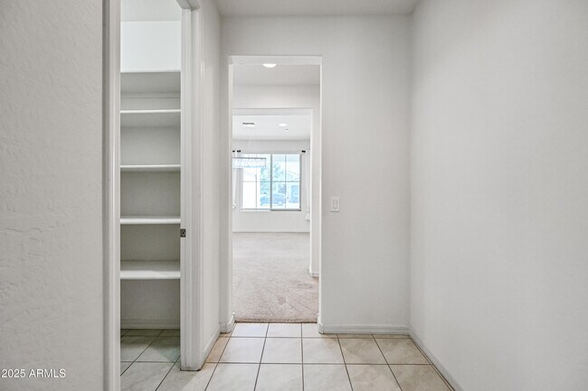 Building Photo - 9648 E Timpani Ln