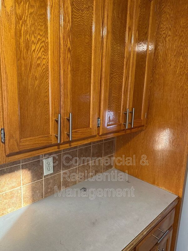 Building Photo - 11508 E 51 St S