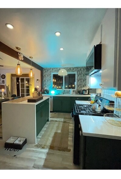 Custom Kitchen, remodeled, appliances included - 2659 Newell St