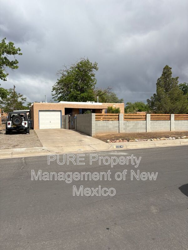 Primary Photo - 536 Arizona St SE