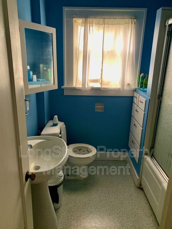 Building Photo - 227 NW 23rd St