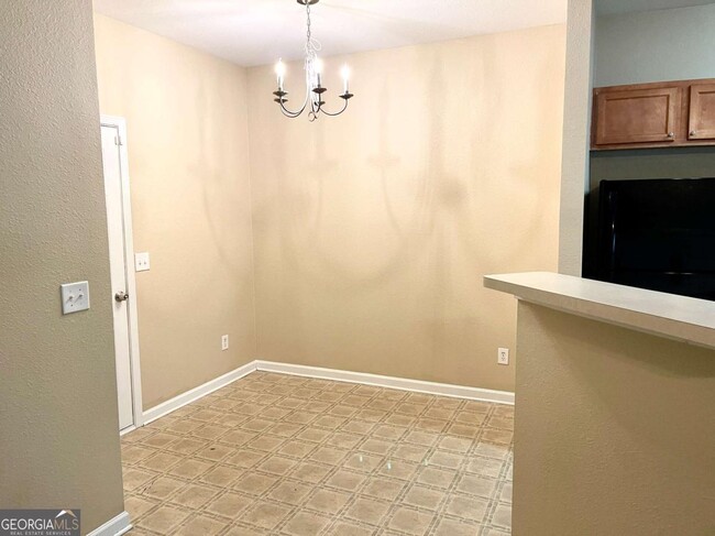 Building Photo - 6938 Rogers Point