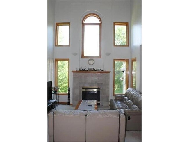 Building Photo - 297 Timberline Trail