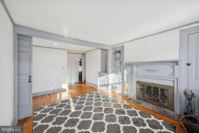 Building Photo - 922 Second Street Pike