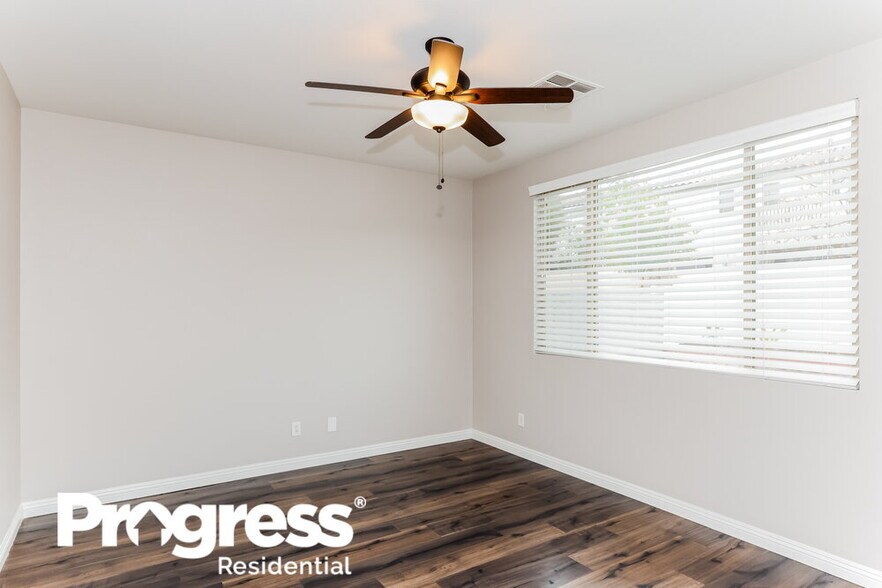 Building Photo - 681 Fontayne Ave