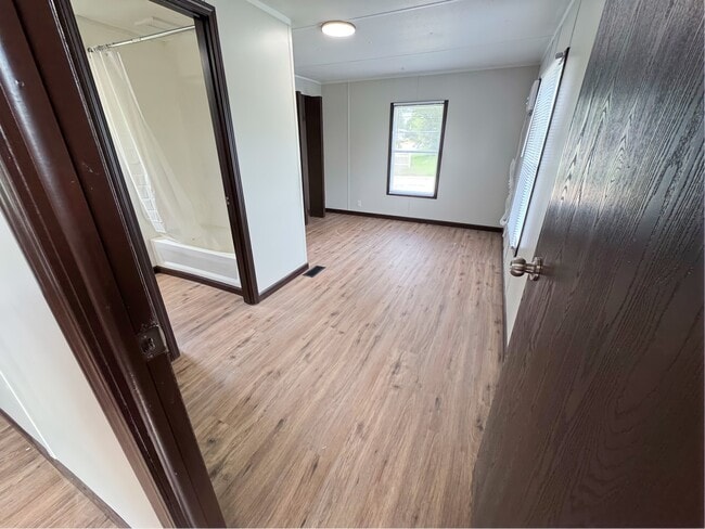 Building Photo - 200 N 28th St