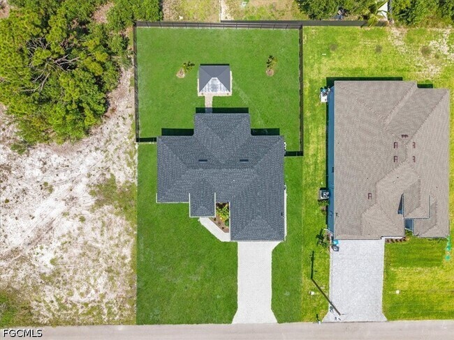 Building Photo - 4536 NW 35th Pl