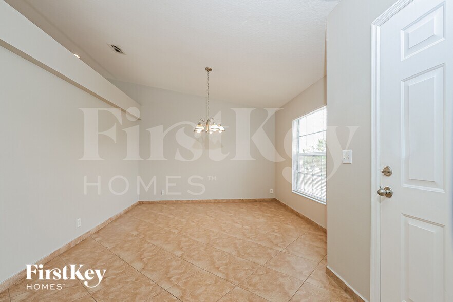 Building Photo - 1168 SW Idol Ave