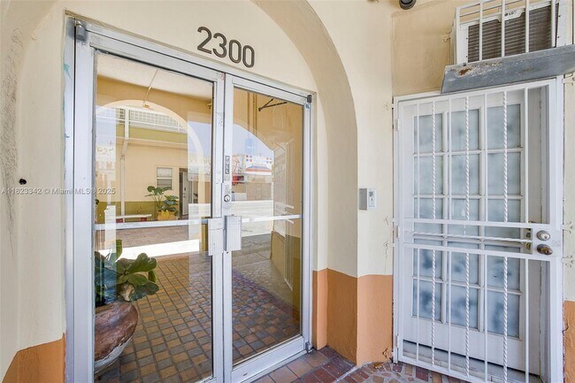 Building Photo - 2300 W Flagler St
