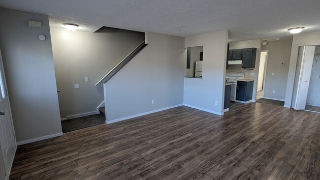 Building Photo - MN Cedar Village (859)