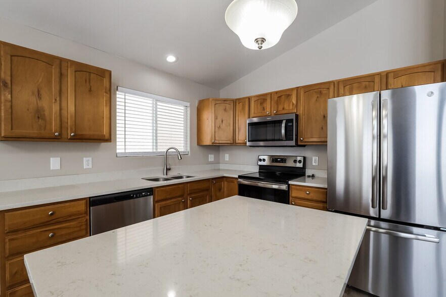 Building Photo - 12682 Diamondback Dr