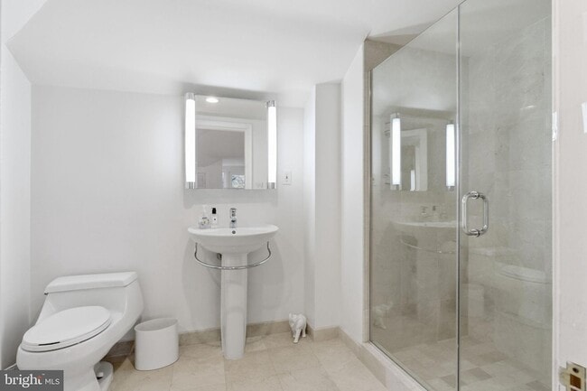 Building Photo - 3308 R St NW