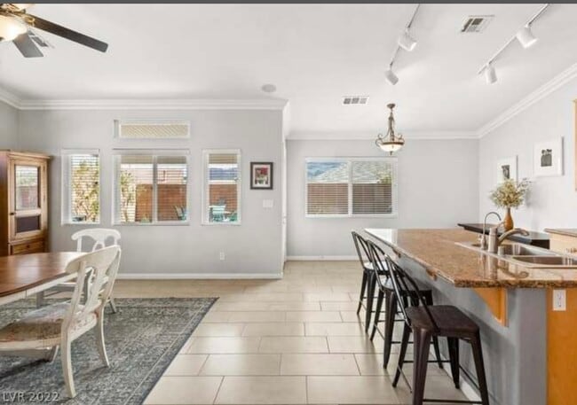 Building Photo - 1811 Puerto Way