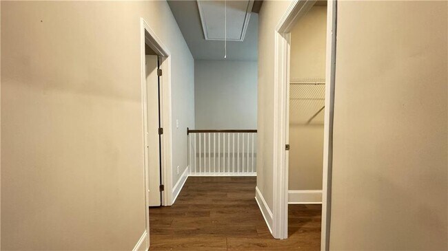 Building Photo - 13040 Deerfield Pkwy