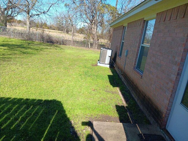 Building Photo - 3105 Denia Ct