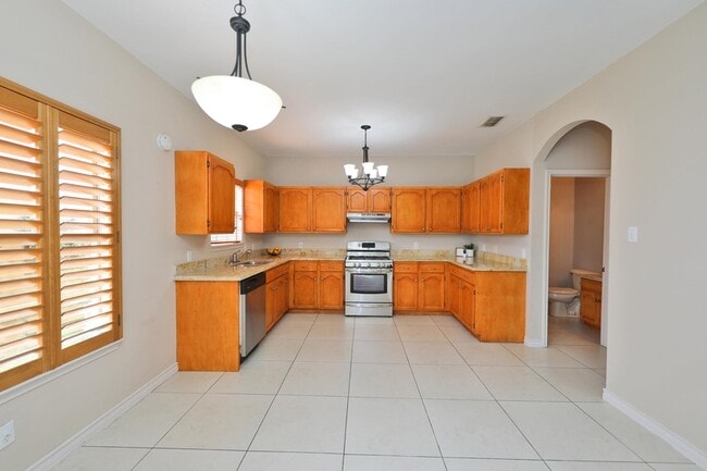 Building Photo - 510 Shiloh Dr