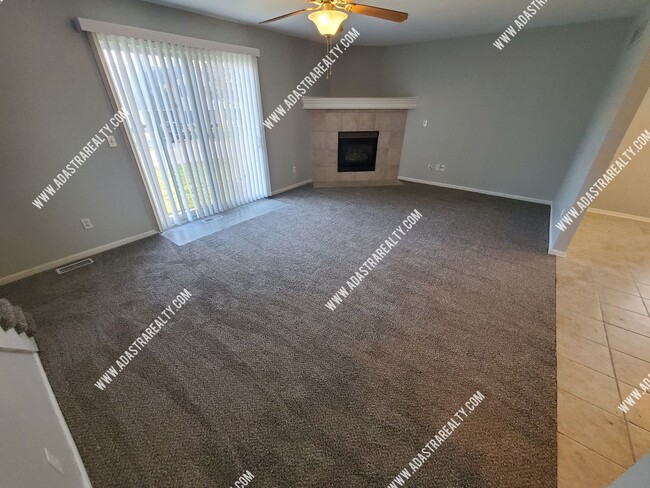 Building Photo - Beautiful and Spacious Louisburg Townhome-Available in JUNE!!