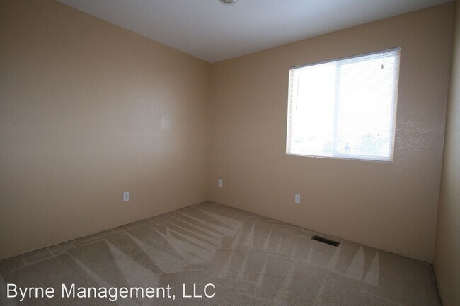 Building Photo - 3 br, 1.5 bath House - 6180 Rockville Dr