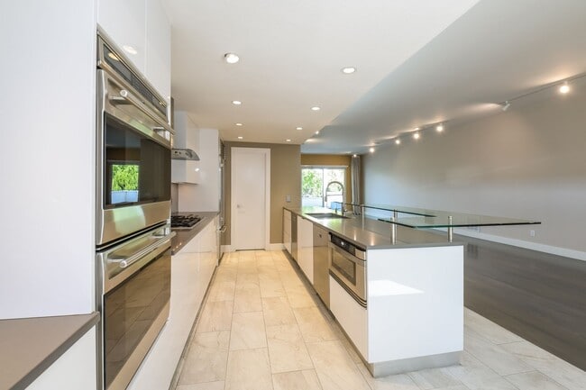 Building Photo - Luxury Living in Lo-Hi with Private 2 Car Garage and Rooftop Patio