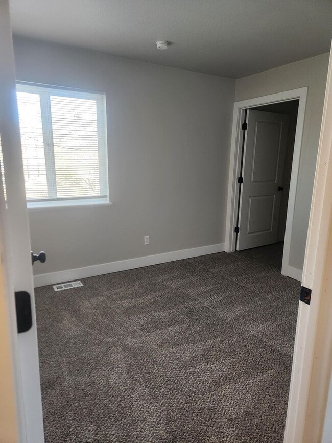 Building Photo - 10353 W 80th Dr