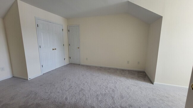 Building Photo - Lovely Home in The Villages at Powhatan