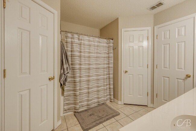 Building Photo - For Lease