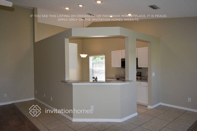 Building Photo - 4635 Sanibel Way
