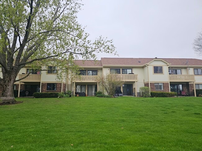 Building Photo - 733 Plum Tree Ct