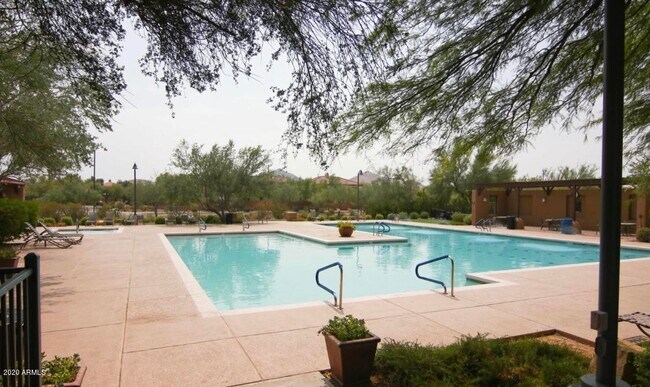 Building Photo - 2347 W Dusty Wren Dr