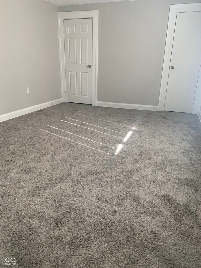 Building Photo - 4202 Carrollton Ave