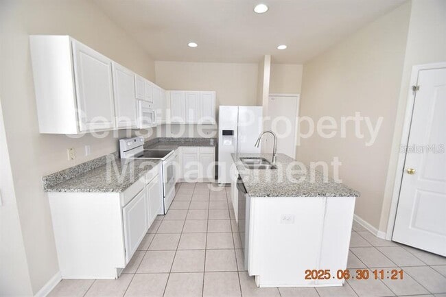 Building Photo - 11570 Misty Isle Ln